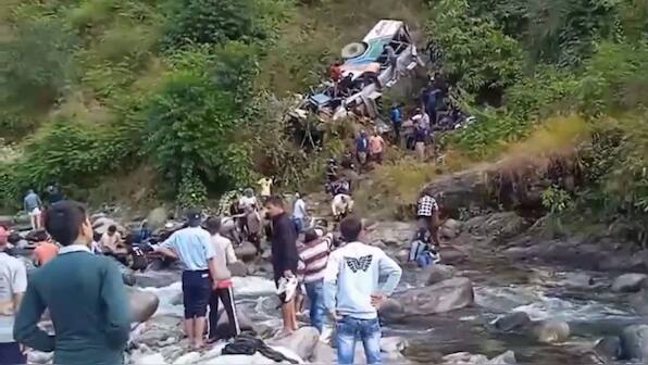 36, mostly children, killed as 'overloaded' bus falls into gorge in ...