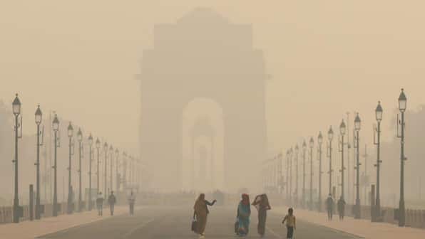 Should India move its capital out of New Delhi to escape air pollution, but to where?