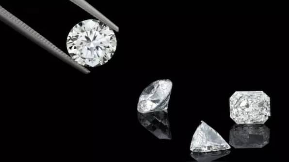 Why diamonds are losing currency, a hint from labs