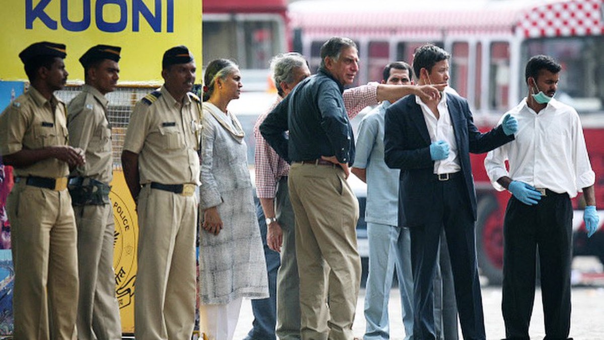 26/11: When Ratan Tata stood on pavement outside Taj Hotel while hostages were rescued 26/11: When Ratan Tata stood on pavement outside Taj Hotel while hostages were rescued