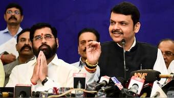BJP leader Devendra Fadnavis and Shiv Sena leader Eknath Shinde. Source: PTI.
