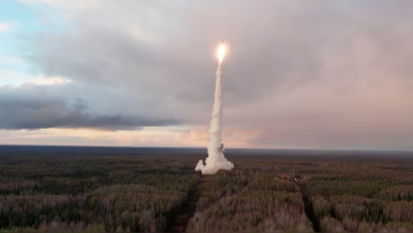 When Ukraine gave up world's 3rd-largest nuclear arsenal, did it set stage for Russian invasion?
