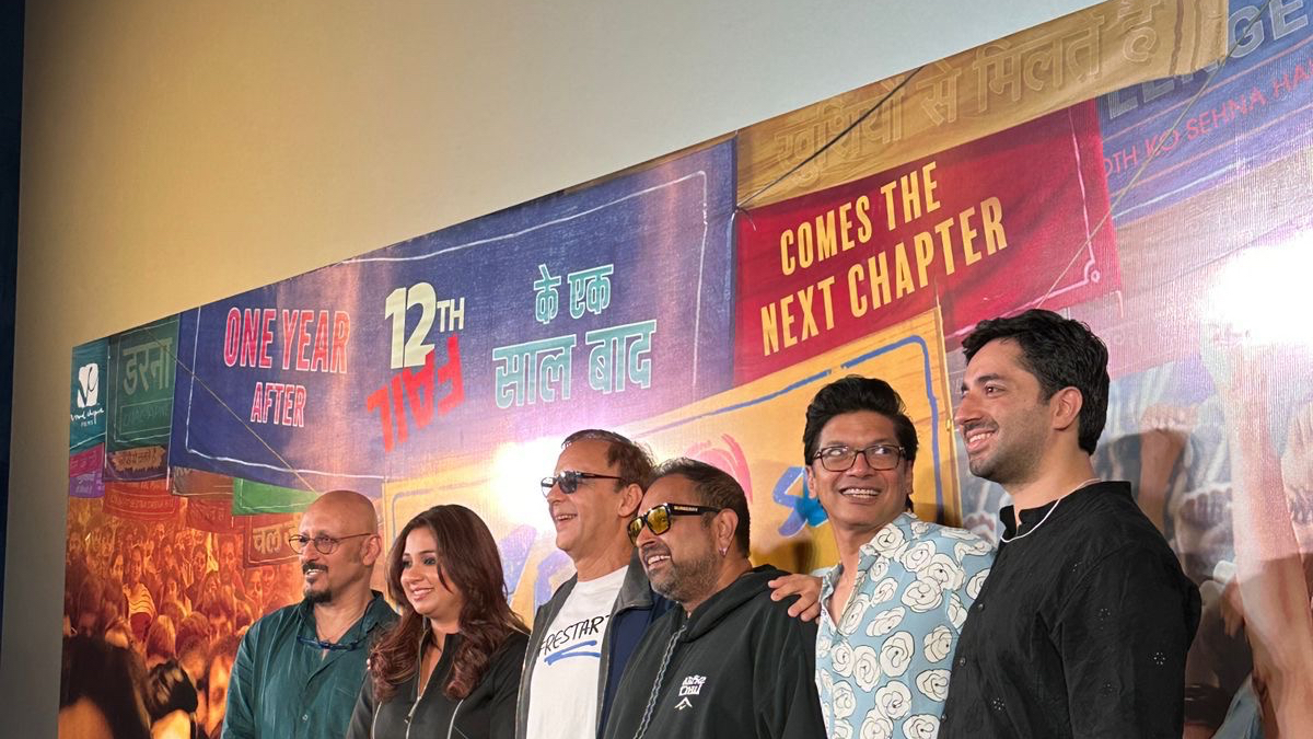 Vidhu Vinod Chopra and T-Series Unveil the Track ‘Chal Zero Pe Chalte Hain’ at a Star-Studded Musical Event Vidhu Vinod Chopra and T-Series Unveil the Track ‘Chal Zero Pe Chalte Hain’ at a Star-Studded Musical Event