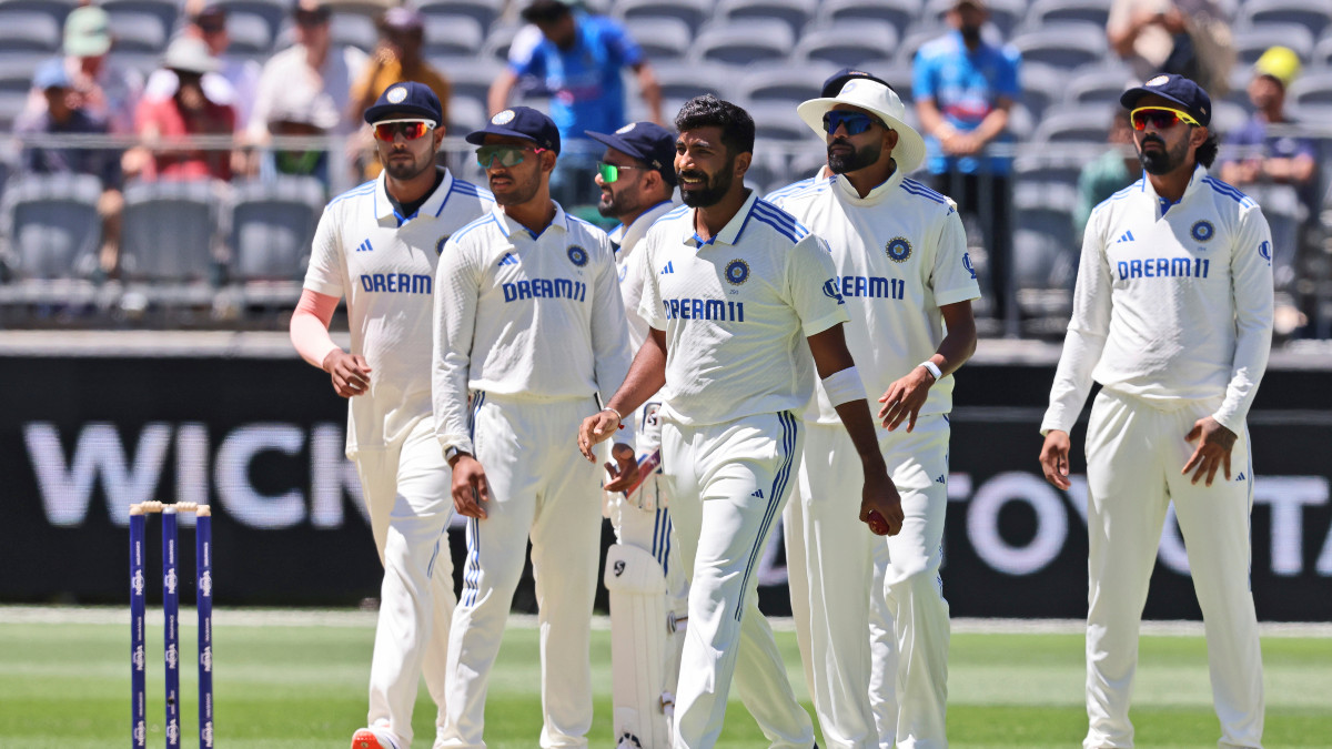 Aaron Finch explains drop in batting averages in Australia as India bundle hosts out for 104 Aaron Finch explains drop in batting averages in Australia as India bundle hosts out for 104