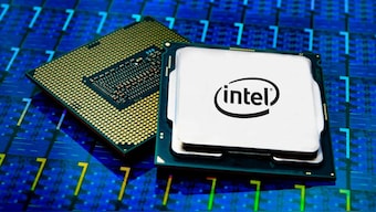 Intel remains the only US-based logic chip manufacturer, a factor that has led US Secretary of Commerce Gina Raimondo to encourage collaboration between Intel and tech giants like Apple, NVIDIA, and AMD. Image Credit: Reuters