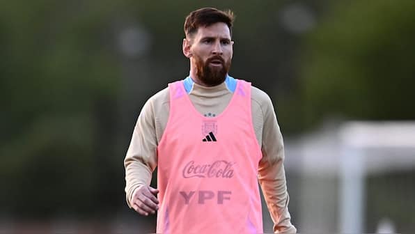 Lionel Messi jerseys banned from stadium by Paraguay ahead of Argentina clash; Scaloni feels ban will not work