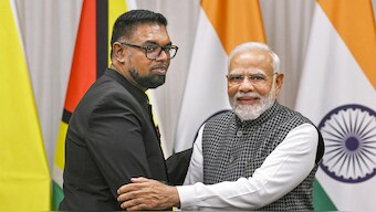 Prime Minister Narendra modi with Guyana President Irfaan Ali (Photo: PTI)