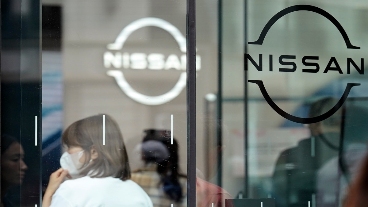 Struggling to sell vehicles, Japanese carmaker Nissan cuts 9,000 jobs