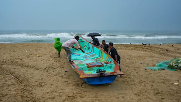 How powerful is Cyclone Fengal heading toward Tamil Nadu? How is state preparing for it?