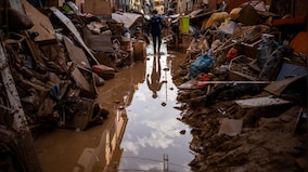 Spain pledges 10.6B euros in loans, grants as flood toll rises in Valencia