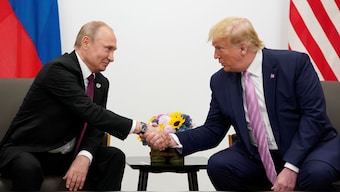 Russia's President Vladimir Putin and US President Donald Trump. File Image/Reuters