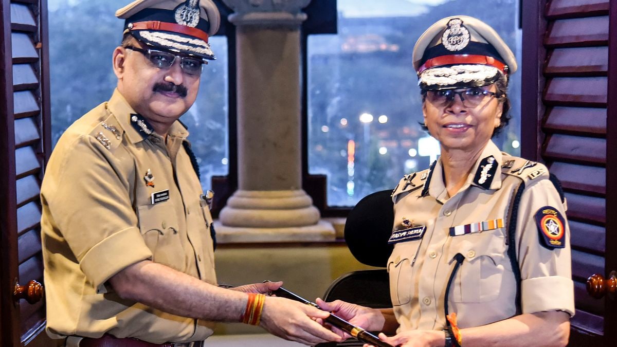 Maharashtra Police Chief Rashmi Shukla Removed Amid Political Scrutiny