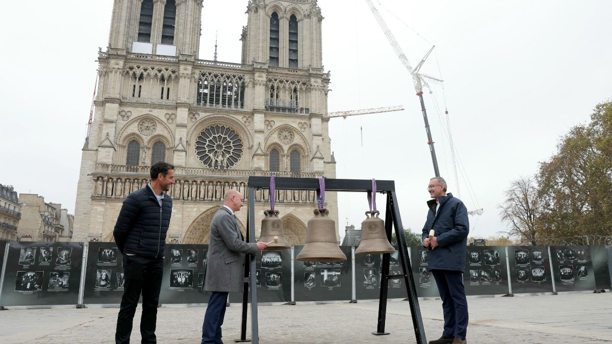 The Director of the Cornille Havard bell foundry Paul Bergamo (C), next to the French President of the Paris 2024 Olympics and Paralympics Organising Committee (COJO) Tony Estanguet (L) and the Rector-Archbishop of Notre-Dame cathedral Monseigneur Olivier Ribadeau Dumas (R), rings the three new bells. AFP The Director of the Cornille Havard bell foundry Paul Bergamo (C), next to the French President of the Paris 2024 Olympics and Paralympics Organising Committee (COJO) Tony Estanguet (L) and the Rector-Archbishop of Notre-Dame cathedral Monseigneur Olivier Ribadeau Dumas (R), rings the three new bells. AFP