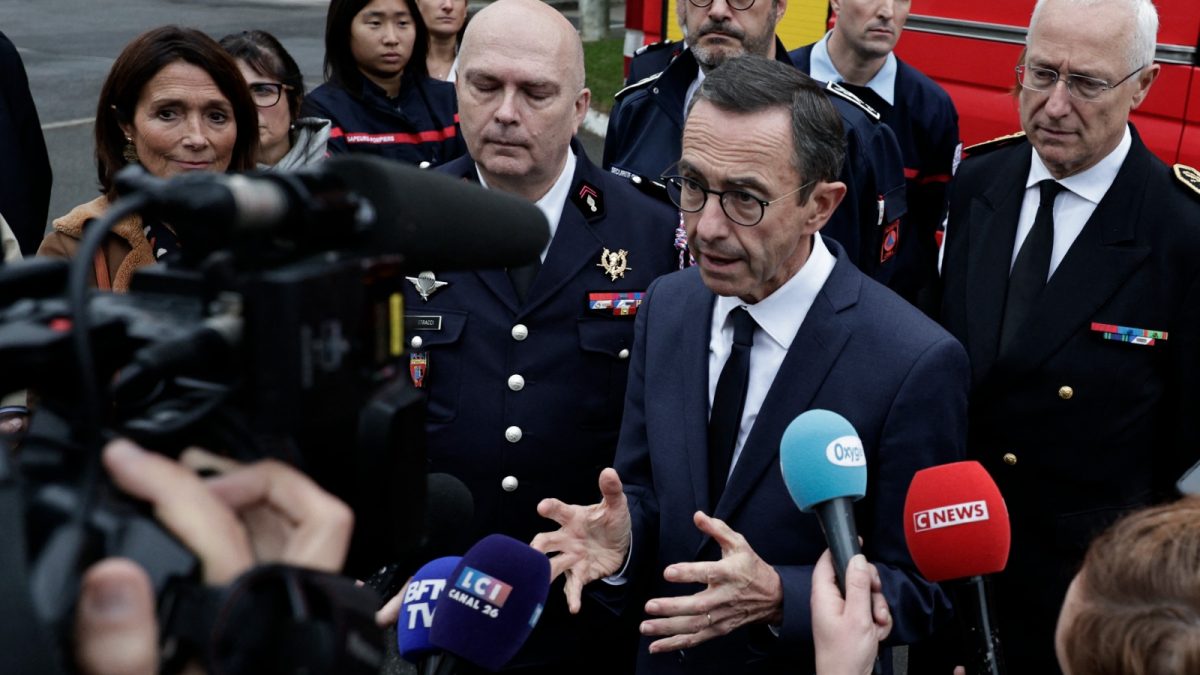 Massive shootout in France, interior minister says 5 wounded Massive shootout in France, interior minister says 5 wounded
