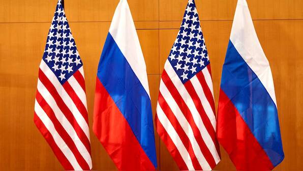 Russia-US hotline not currently in use, says Kremlin as tension rises over Ukraine war