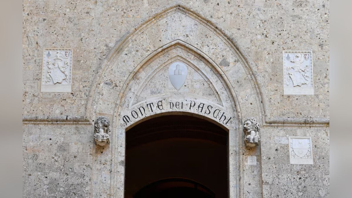 5 things about the world's oldest bank that Italy sold it's stake in