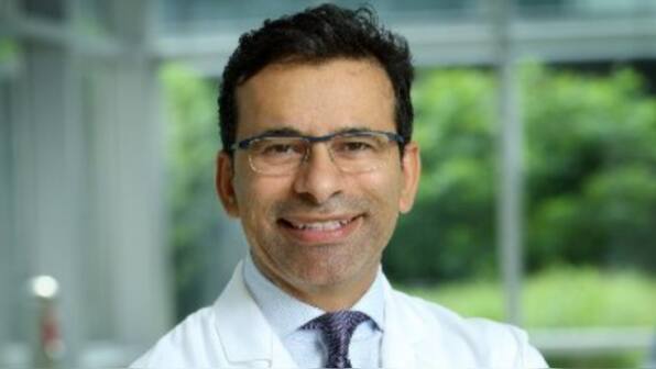 Covid vaccine mandate critic and Johns Hopkins surgeon Martin Makary likely Trump pick for FDA role