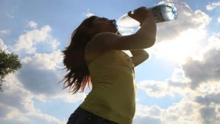 It's getting hot! How much water should you drink in summer? It's getting hot! How much water should you drink in summer?
