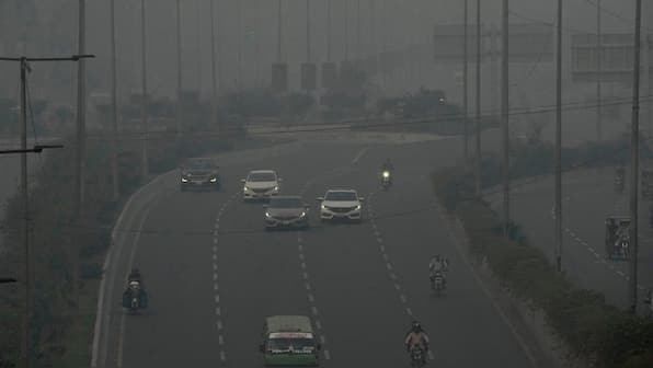 Lahore is the world's most polluted city. Here's why Pakistan is blaming India for it