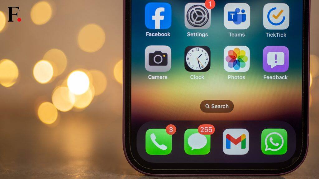 iPhone 16 Review 16-2024-11-57e236a94d5f1be3e98cb1d0f54e7e07