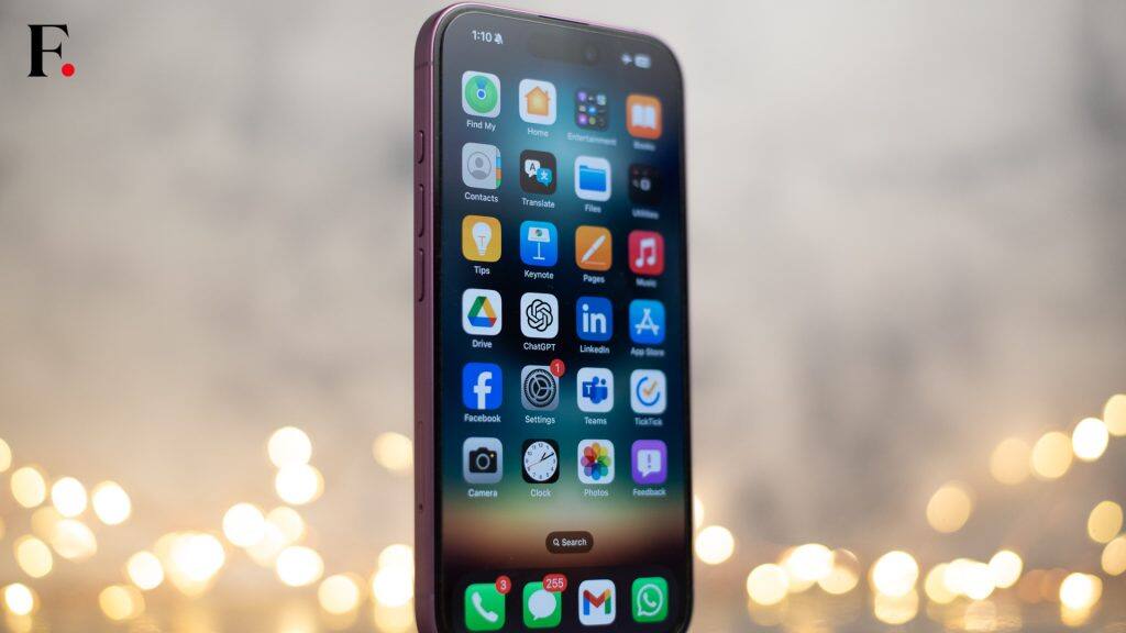 iPhone 16 Review 8-2024-11-a97f89618bacf52485c9a3de6a09c455