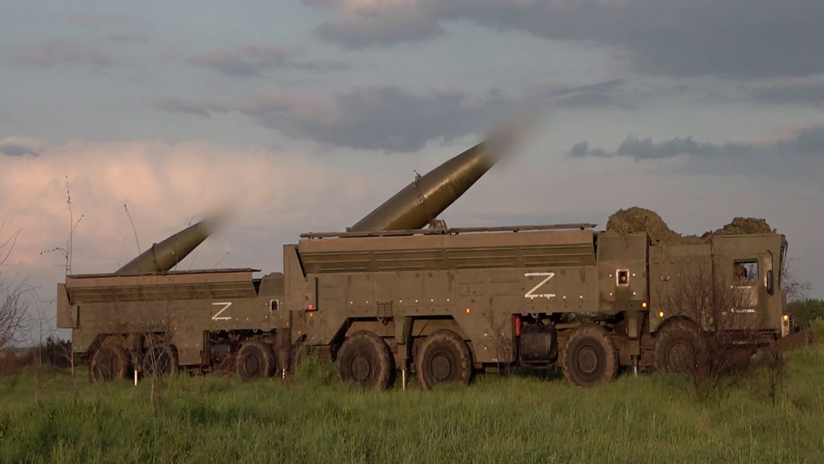 5,580 warheads and counting… The nuclear weapons Russia's Vladimir Putin has at his disposal 5,580 warheads and counting… The nuclear weapons Russia's Vladimir Putin has at his disposal