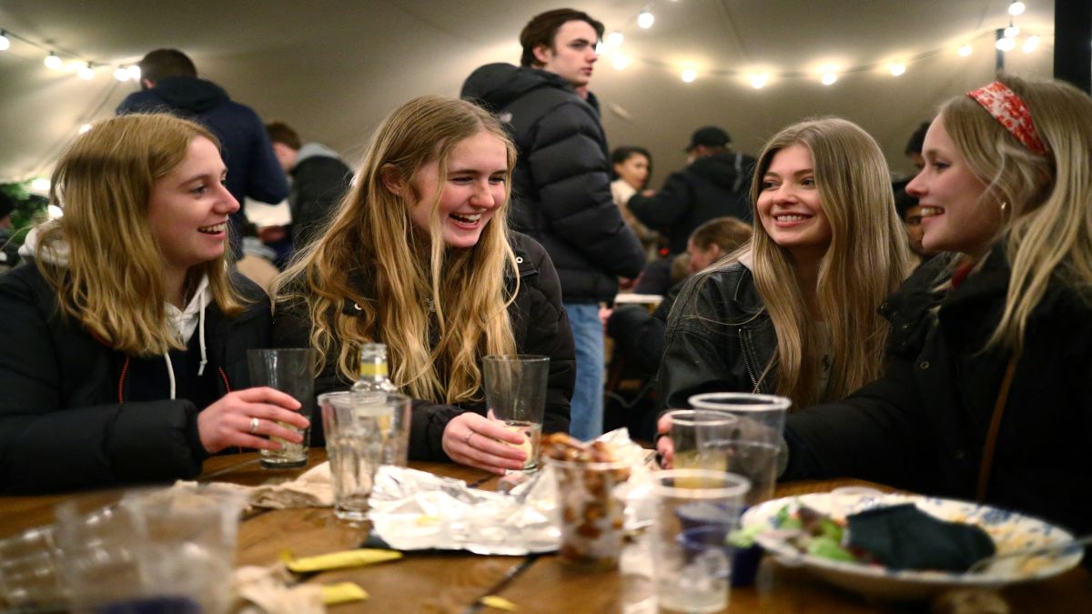 People enjoy a evening at a pub in London, Britain. Owing to a spike in cases of drink spiking, the UK government is now mulling into making it a standalone criminal offence. Representational image/Reuters People enjoy a evening at a pub in London, Britain. Owing to a spike in cases of drink spiking, the UK government is now mulling into making it a standalone criminal offence. Representational image/Reuters
