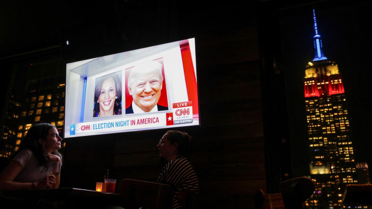 Donald Trump leads Kamala Harris in close US election. But can this change? Donald Trump leads Kamala Harris in close US election. But can this change?