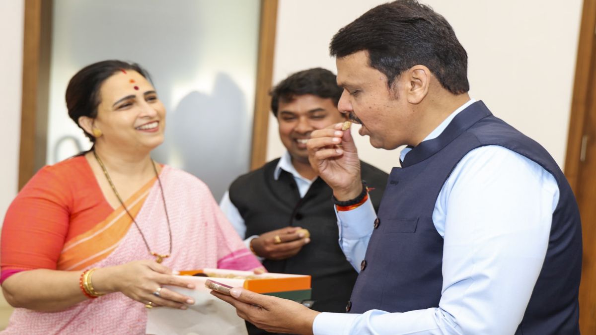 Eknath Shinde, Fadnavis, Milind Deora, Hemant Soren… Big winners and losers of Maharashtra, Jharkhand elections Eknath Shinde, Fadnavis, Milind Deora, Hemant Soren… Big winners and losers of Maharashtra, Jharkhand elections