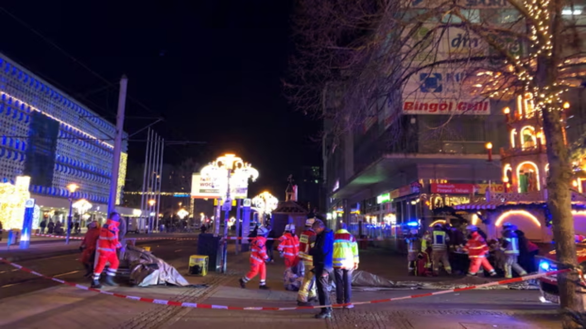 Germany: 2 killed, several injured as car rams into crowd at Christmas market, police call it 'terror attack' Germany: 2 killed, several injured as car rams into crowd at Christmas market, police call it 'terror attack'