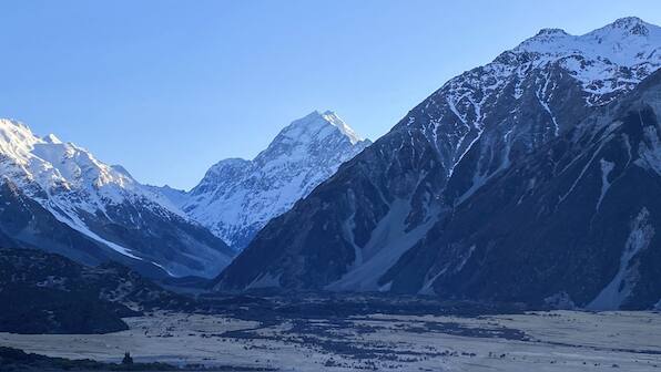 New Zealand: 3 climbers from US, Canada missing on Mt Cook; bad weather prevents search op