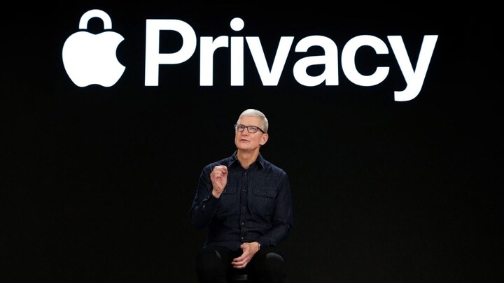 Apple illegally spied on employees, silenced discussions on pay and work conditions, alleges new lawsuit