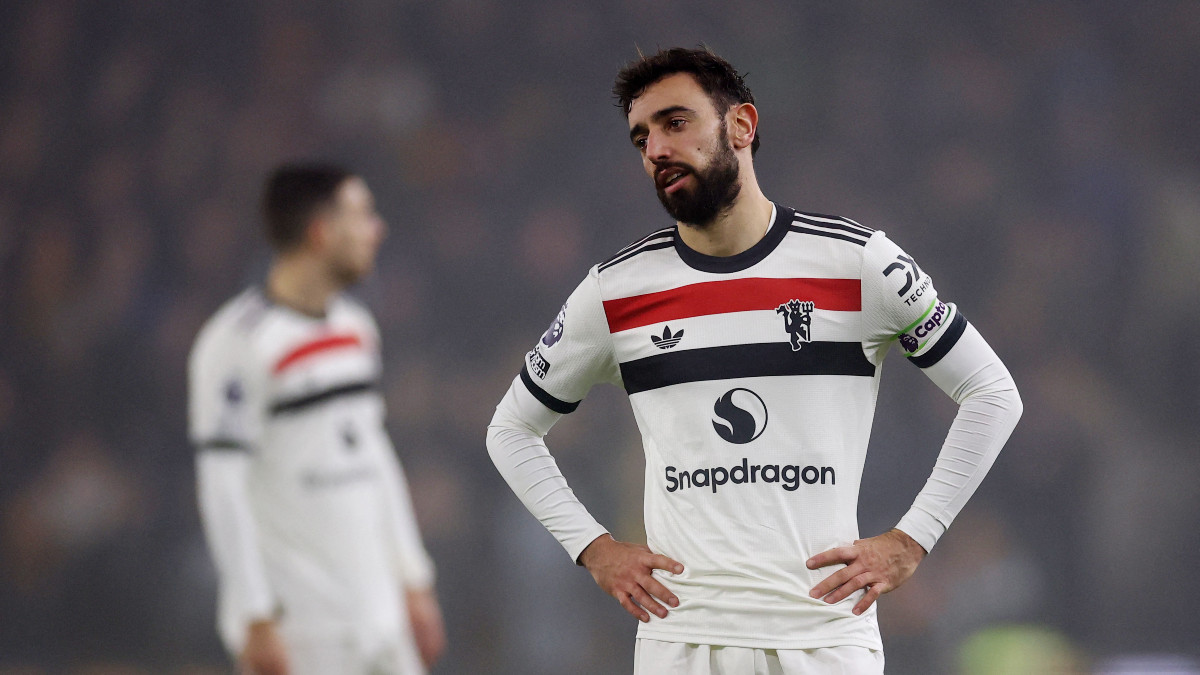 Manchester United's Bruno Fernandes wears a dejected look after being shown the red card during the away Premier League match against Wolverhampton Wanderers at the Molineux Stadium. Reuters Manchester United's Bruno Fernandes wears a dejected look after being shown the red card during the away Premier League match against Wolverhampton Wanderers at the Molineux Stadium. Reuters