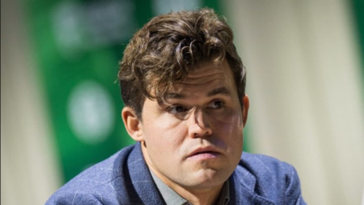 Magnus Carlsen takes U-turn, to play World Blitz Championship after FIDE relaxes rules on jeans