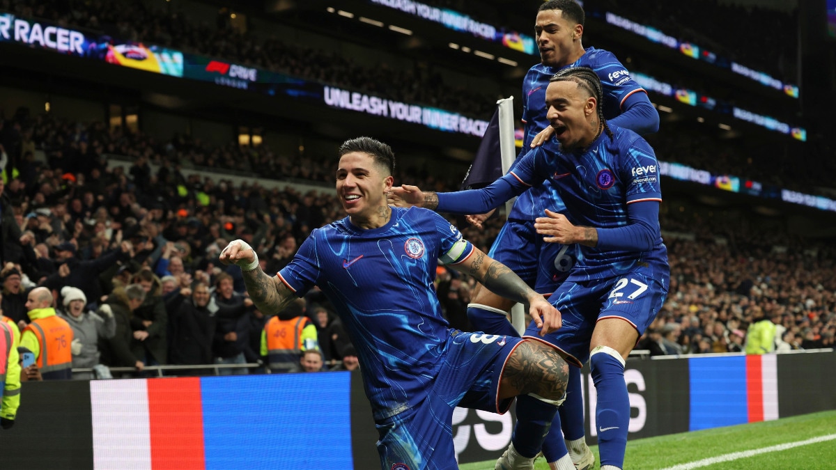 Premier League: Chelsea pip Tottenham in seven-goal thriller; Arsenal held to draw by Fulham