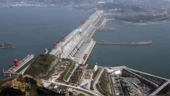 The proposed mega dam is part of China's 14th 5-year plan and will have three times the capacity of the Three Gorges Dam pictured above. (Photo: Reuters)