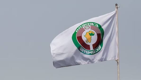 ECOWAS leaders gather for summit as Sahel states' military leaders vow to quit