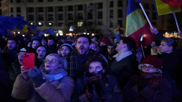 Romania's top court cancels first round of presidential election, orders rerun