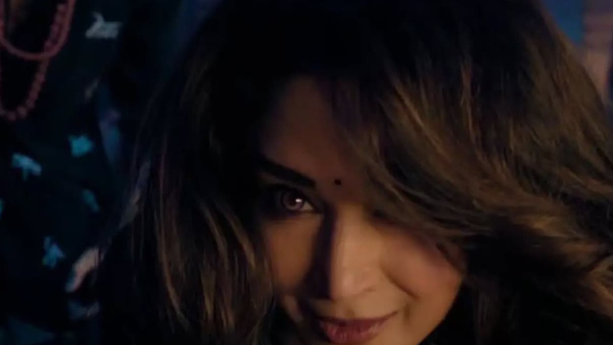 Madhuri Dixit is the expression queen, and her performance in 'Bhool Bhulaiyaa 3' is proof!