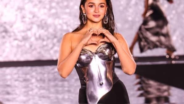 Alia Bhatt’s Instagram Post at Paris Fashion Week Generates $1 Million in MIV, making L’Oréal Paris to Top Spot on Media Impact Value List!