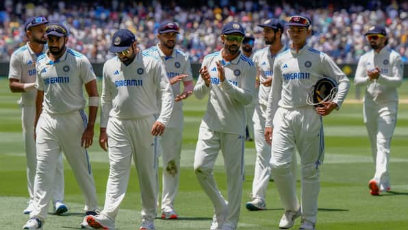 Despite Jasprit Bumrah-led Indian fight back, gritty Australia stretch lead past 300 on Day 4 of MCG Test