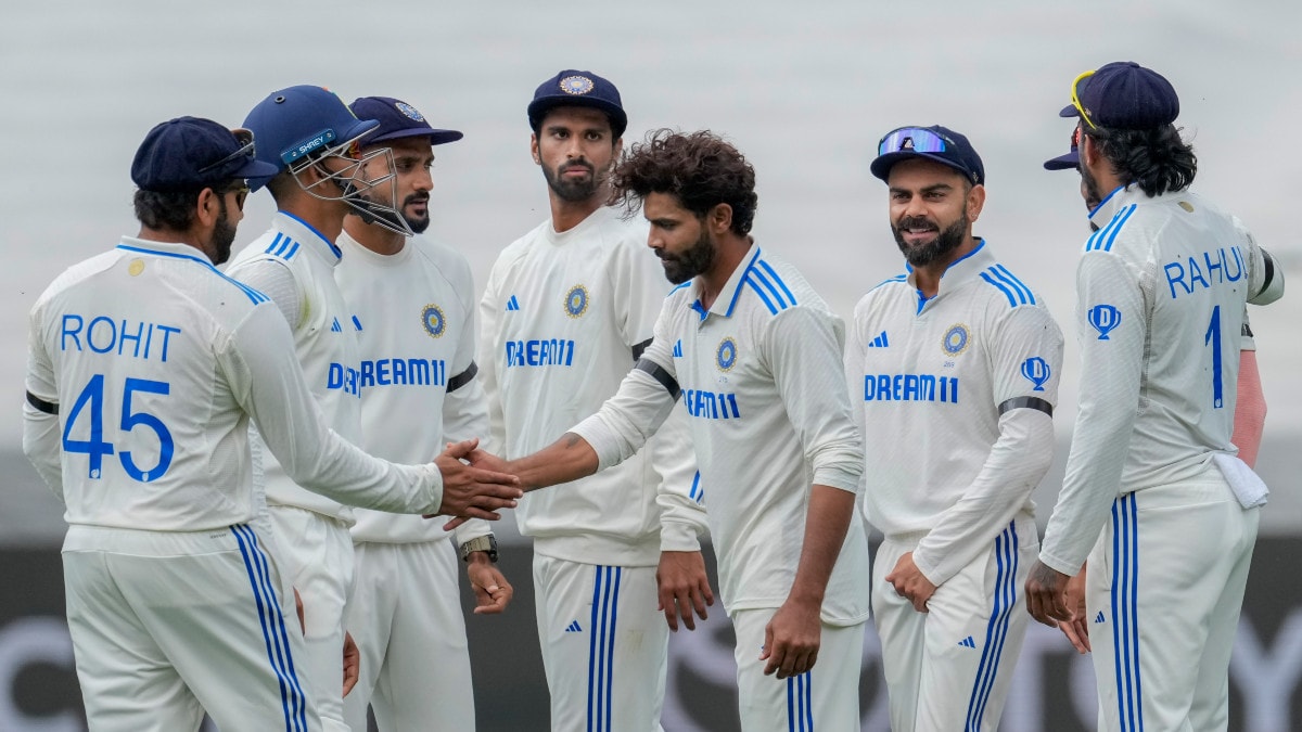 Indian cricket team black armbands Manmohan Singh AP 1200 2024 12 b746a778eeccb7d26a752bd6935b92eb