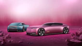 Jaguar’s unveiling of the Type 00 comes at a critical time as the company rebrands itself to focus solely on electric vehicles. This shift includes a new logo and the tagline “copy nothing,” a campaign designed to attract fresh eyesImage Credit: Jaguar