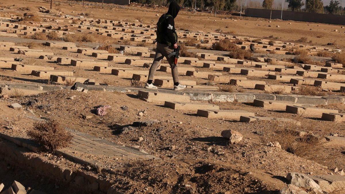 Syria: Mass grave near Damascus has at least 100,000 bodies, says US advocacy group