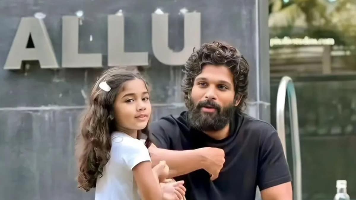 Pushpa 2 star Allu Arjun's daughter Arha waits for his home coming - WATCH