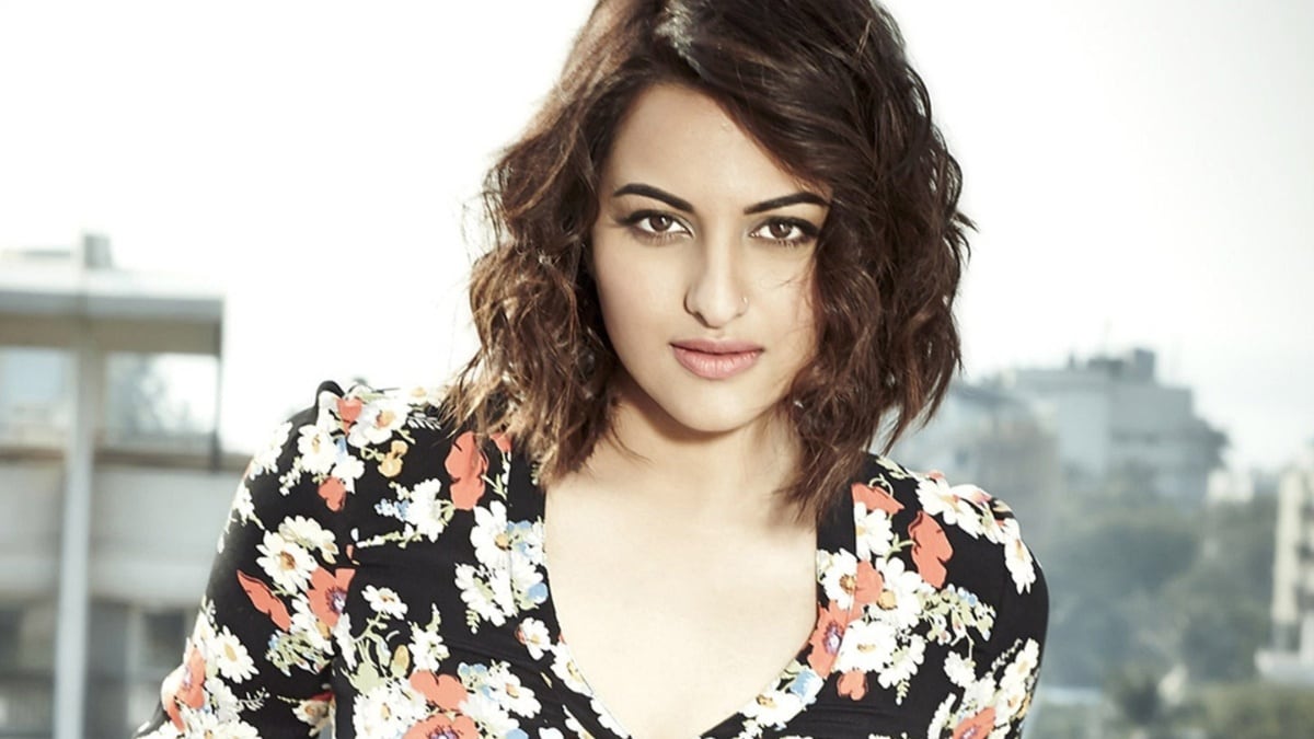 Netflix's Heeramandi star Sonakshi Sinha slams ageism in Bollywood: 'Men are not shamed for having...'