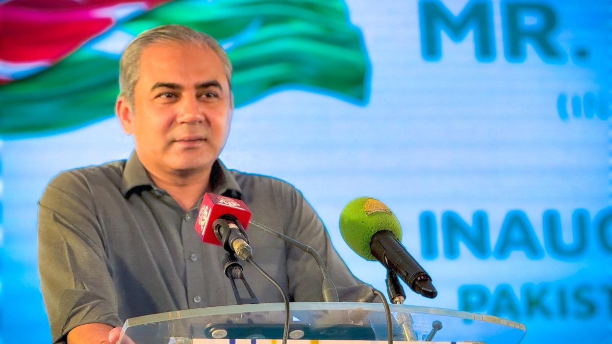 Champions Trophy 2025: Pakistan PM praises PCB chair Mohsin Naqvi as standoff continues Champions Trophy 2025: Pakistan PM praises PCB chair Mohsin Naqvi as standoff continues