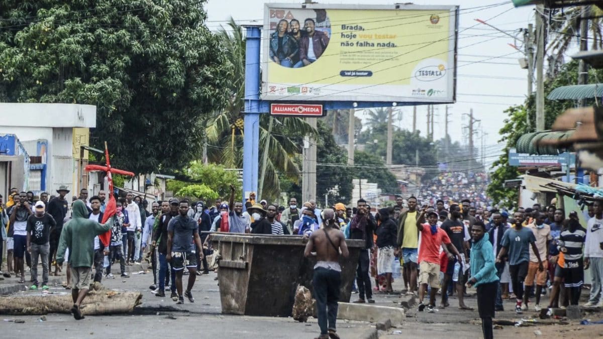 21 dead in Mozambique as violence erupts after top court election ruling