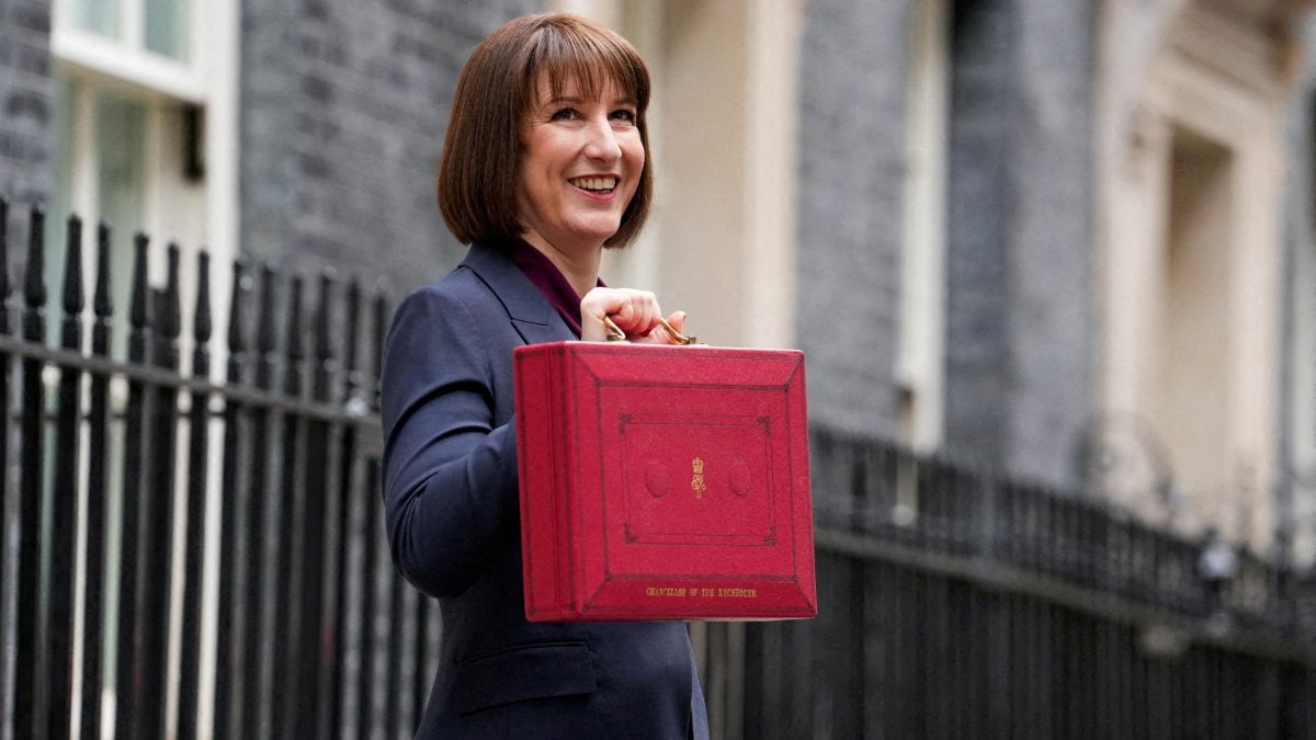 UK Chancellor Rachel Reeves to propose action plan to slash 'red tape', critics compare it Doge