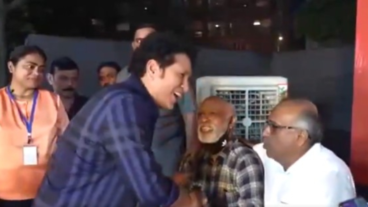 Sachin Tedulkar reunited with Vinod Kambli at the inauguration of a memorial for their former coach Ramakant Achrekar in Mumbai. Image: Screengrab Sachin Tedulkar reunited with Vinod Kambli at the inauguration of a memorial for their former coach Ramakant Achrekar in Mumbai. Image: Screengrab